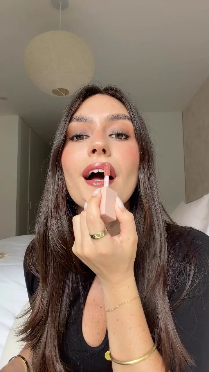@alessandrabobadilla: moda y belleza limeña con sello propio